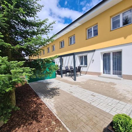 Apartman Kuba Frymburk Exteriör bild