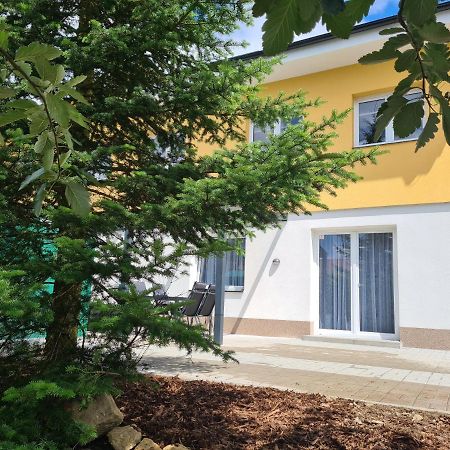Apartman Kuba Frymburk Exteriör bild