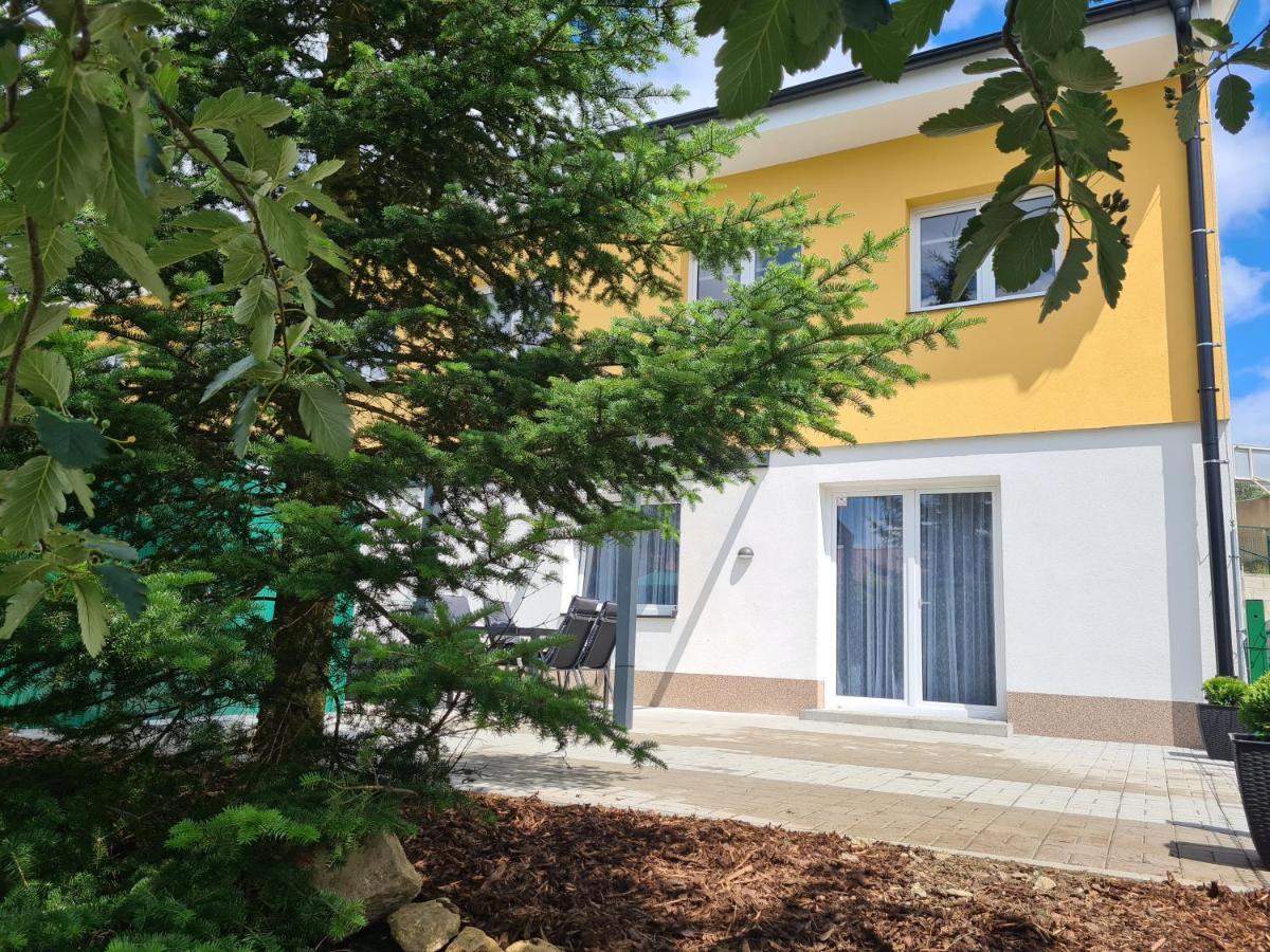 Apartman Kuba Frymburk Exteriör bild